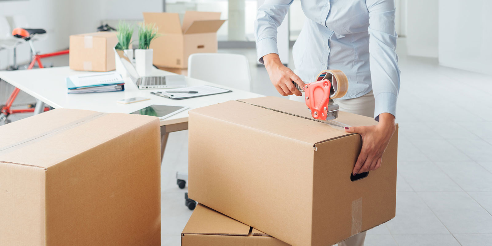 Hire professional Movers In Dubai Marina